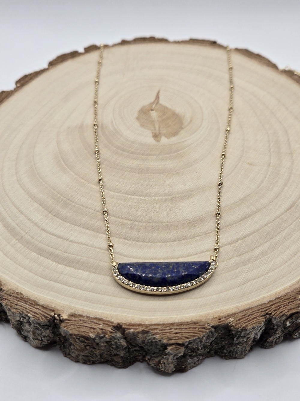 ✨ Elegant Lapis Lazuli Bar Necklace – Gold Tone with Pavé Detail ✨